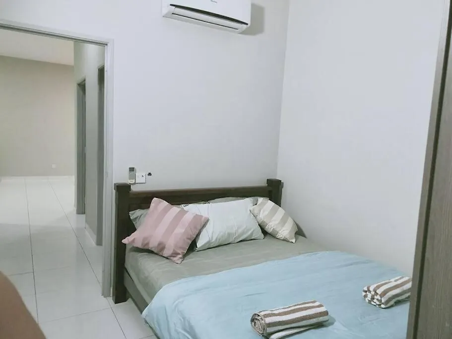 Sky Loft 3 Rooms Beside Aeon With Smart Tv & Facilities L14 Johor Bahru